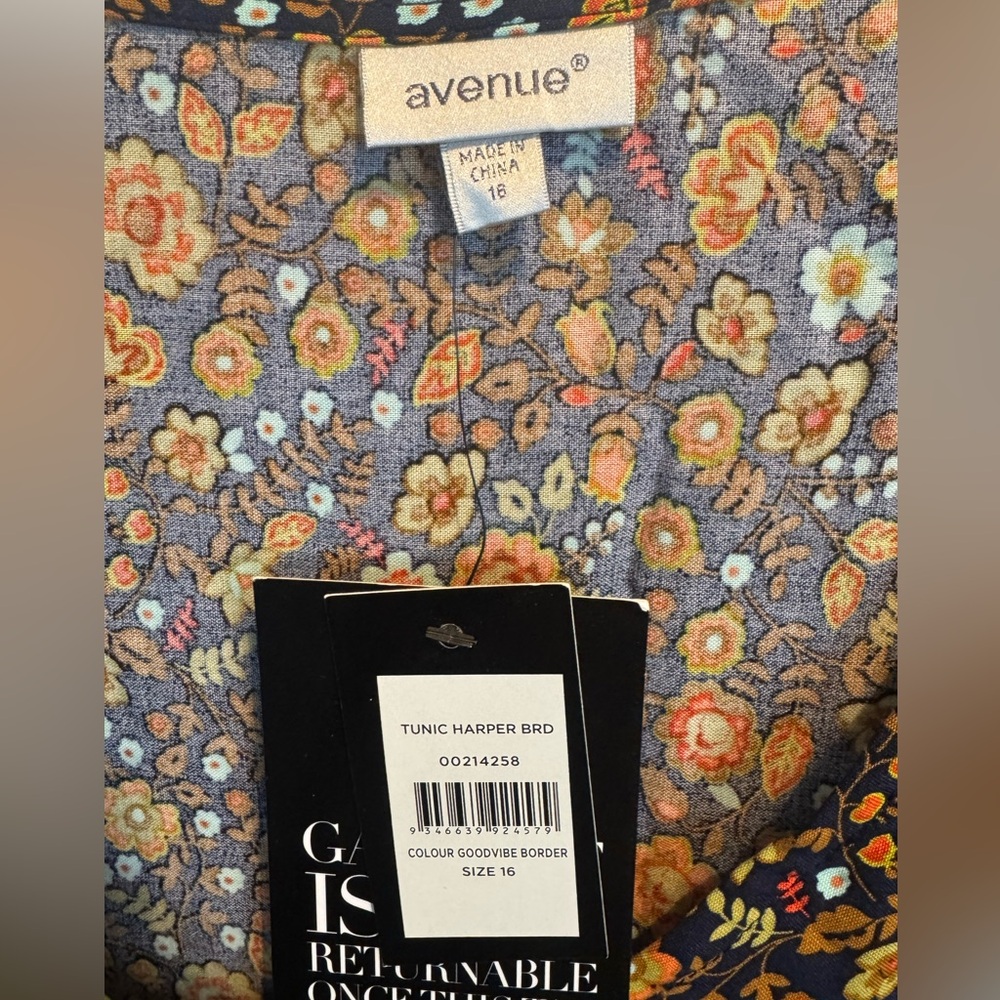 NWT AVENUE Harper Black Orange Floral Border Print Tunic Top Plus Size 16 Blouse - Picture 5 of 5